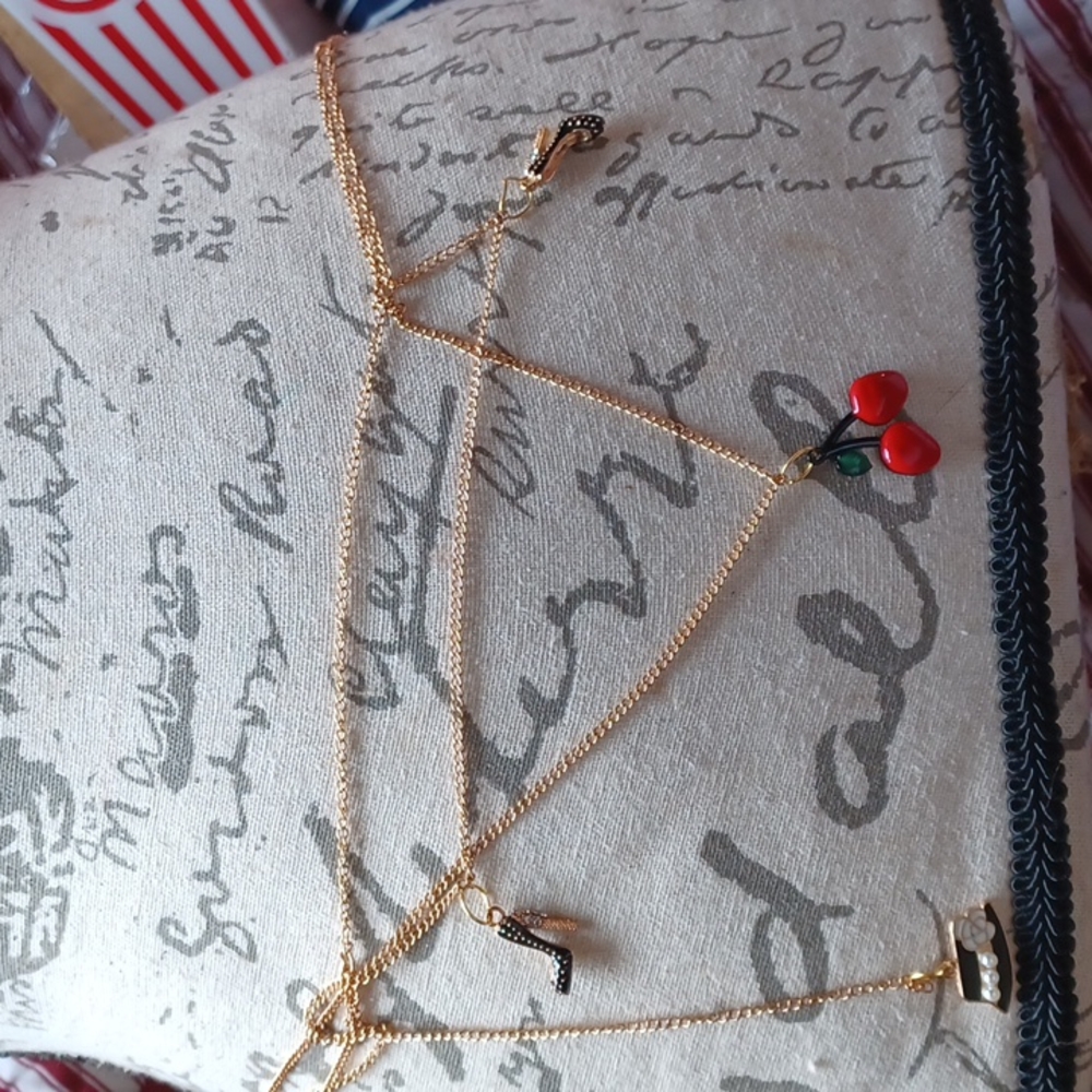 Teared One of a Kind handmade belly jewelry  with fun pendants 28"waist ➕️